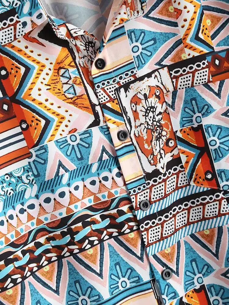 Comfortabel Nova dames zomershirt met onderscheidende etnische print, korte mouwen en borstzak. Perfect voor casual dagen.