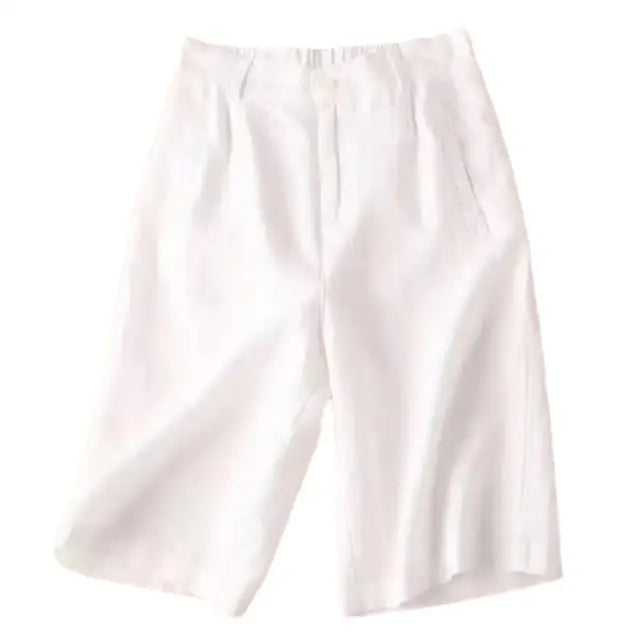 Elvira zomershorts dames, knielengte. Essentieel onderdeel van de zomercollectie, comfortabel en ademend voor warme dagen.