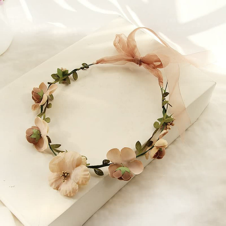 Stijlvolle dames zonnehoed met bloemmotief, een veelzijdige accessoire voor lente en zomer.