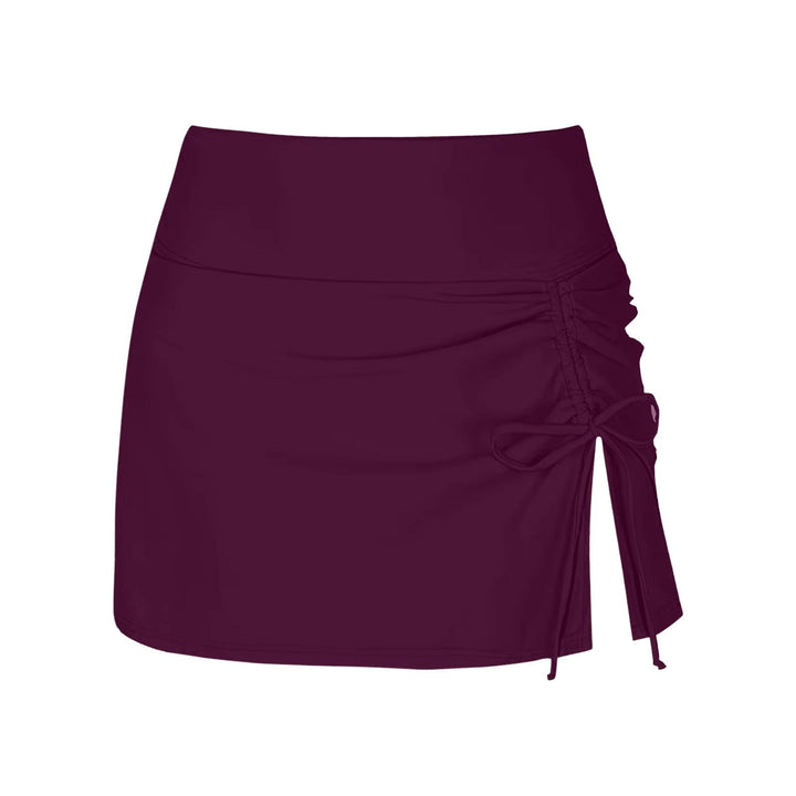 Close-up van de stof van dames zwemshorts Liv, sneldrogend materiaal, ideaal voor badmode.