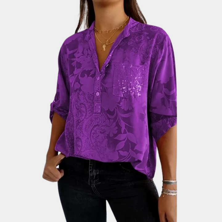 "Damesblouse met verstelbare mouwen, bloemenmotief, voor casual en formele looks, elegante zomerstijl, paarse kleur."