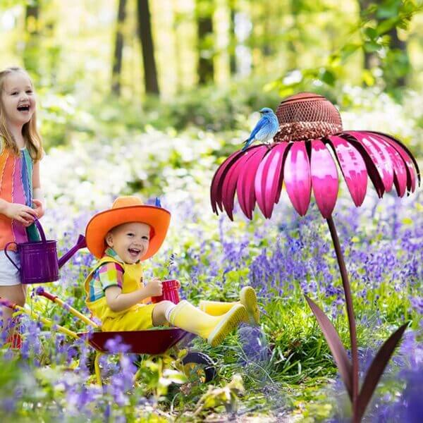 Elegante bloem vogelvoeder voor buiten. Ideaal tuincadeau en sfeervolle decoratie.