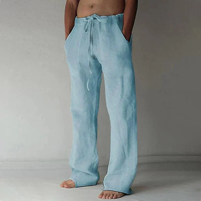 Herenbroek in grijs gedragen voor een casual look
