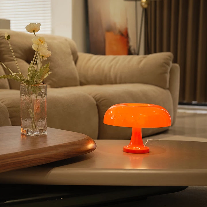 Dimbare Bauhaus tafellamp met USB, modern design voor bureau of woonkamer.