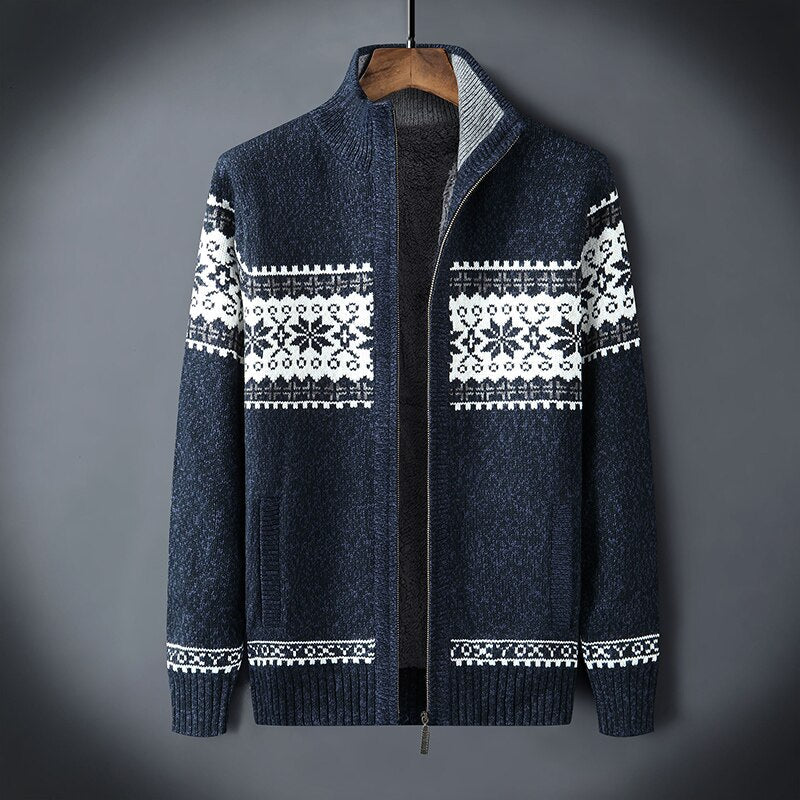 Donkerblauw gebreid heren fleecevest met rits, warm en comfortabel. Ideaal voor winterse casual mode.
