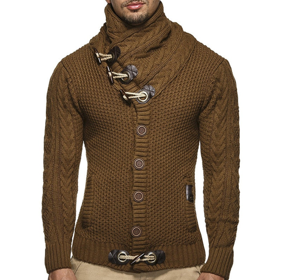Veelzijdig herenvest met coltrui en knopen, comfortabel en stijlvol voor diverse heren winterlooks.