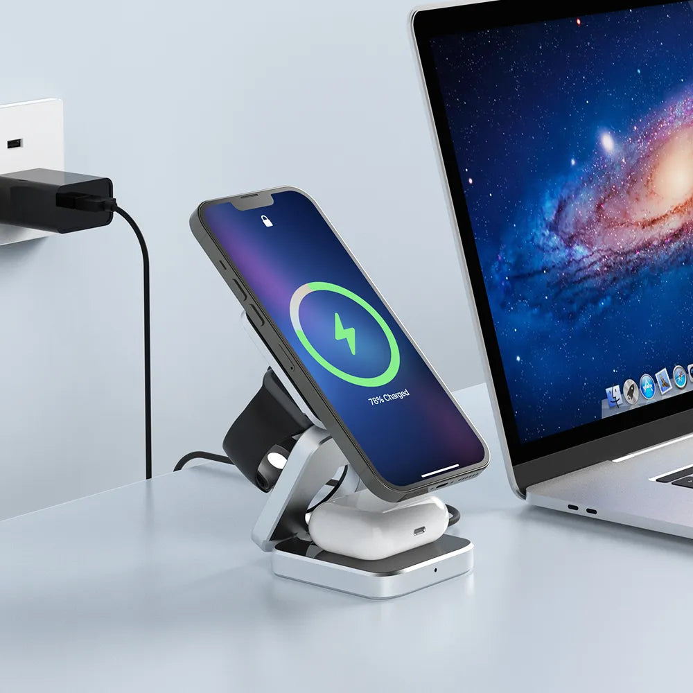 Compact 3-in-1 draadloos laadstation voor snel opladen van telefoon, horloge en oortjes. Perfect als reisoplader.
