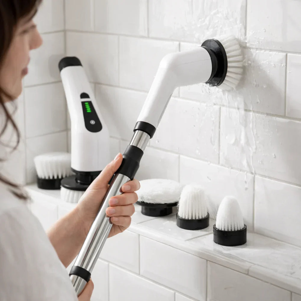 Elektrische reinigingsborstel voor een grondige schoonmaak van de badkamer, met draadloos gemak en roterende borstelkoppen.