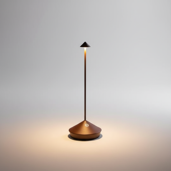 Moderne oplaadbare LED tafellamp ModernLumin, ideaal als sfeervolle buitenlamp.