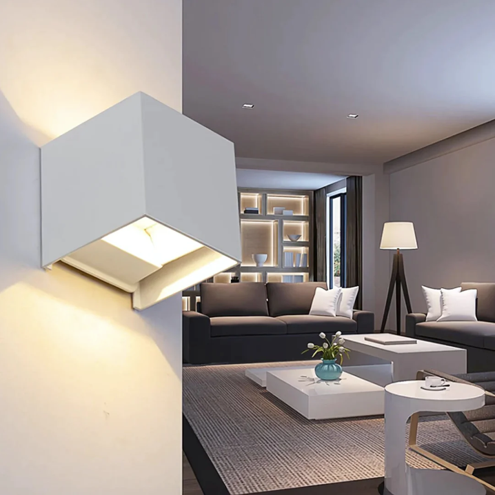 Design draadloze LED wandlamp. Snel te plaatsen dankzij magnetische bevestiging. USB oplaadbaar met sensor.