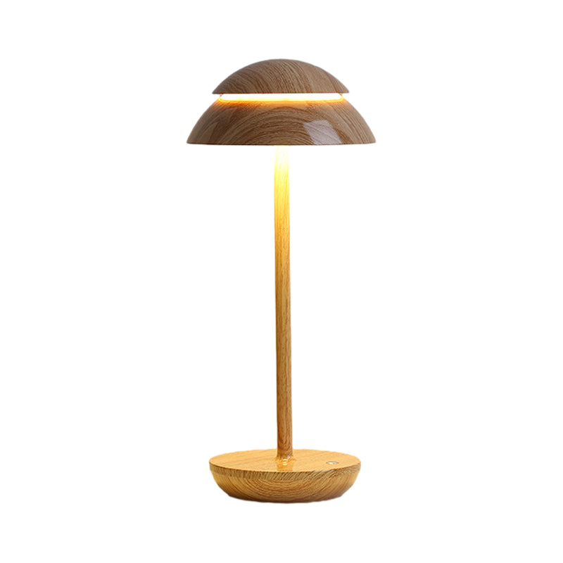 Draadloze LED tafellamp, ideaal voor sfeerverlichting op kantoor of terras.