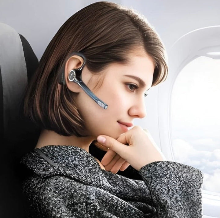 Ergonomische SoundSync draadloze headset met zachte oorkussens voor ultiem comfort tijdens lange luistersessies.