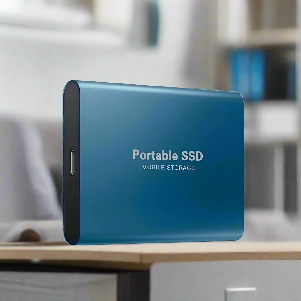 Mobiele Externe SSD 2TB in hand, perfect voor draagbare opslag en snelle toegang tot al uw bestanden.