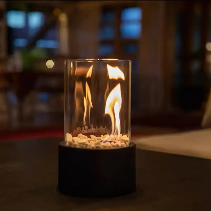 Moderne FireLuxe design sfeerhaard; compacte, luxe decoratie met draagbaar ethanol vuur voor binnen en buiten.