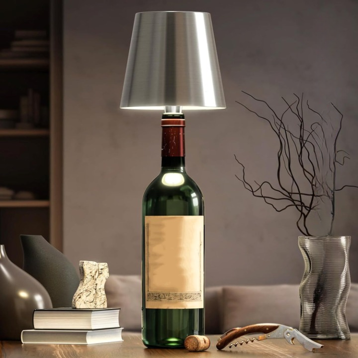 Oplaadbare buitenverlichting: draagbare LED fleslamp met dimfunctie, ideaal voor terras of balkon.