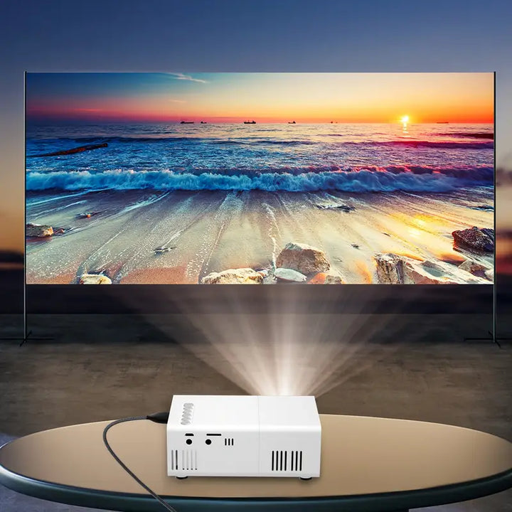 Heldere HD 720P mini projector met snelle autofocus, geschikt voor multimedia entertainment thuis.