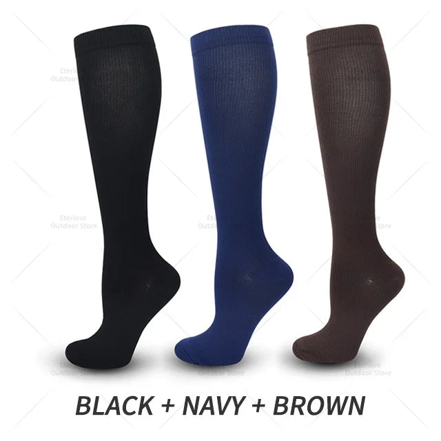 Voordelige 3-pack kniehoge compressiesokken. Ideaal cadeau voor sporters, reizigers en comfortzoekers.