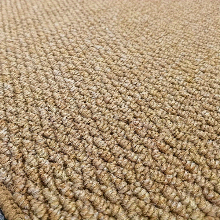 Slijtvaste buitenmat, duurzaam en absorberend; antislip voor veilige entree.