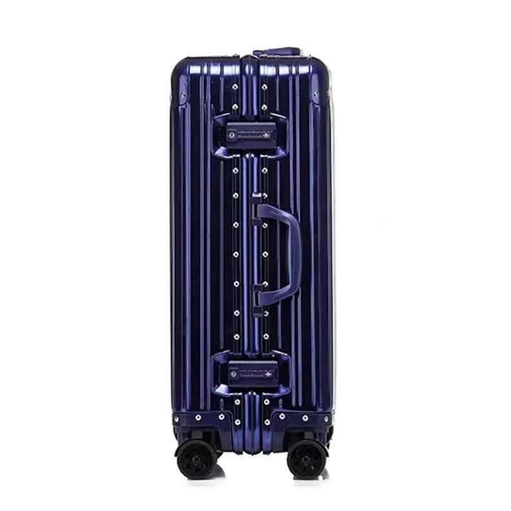 Veilige aluminium-magnesium reiskoffer met geïntegreerd TSA slot voor zorgeloos zakelijk reizen.
