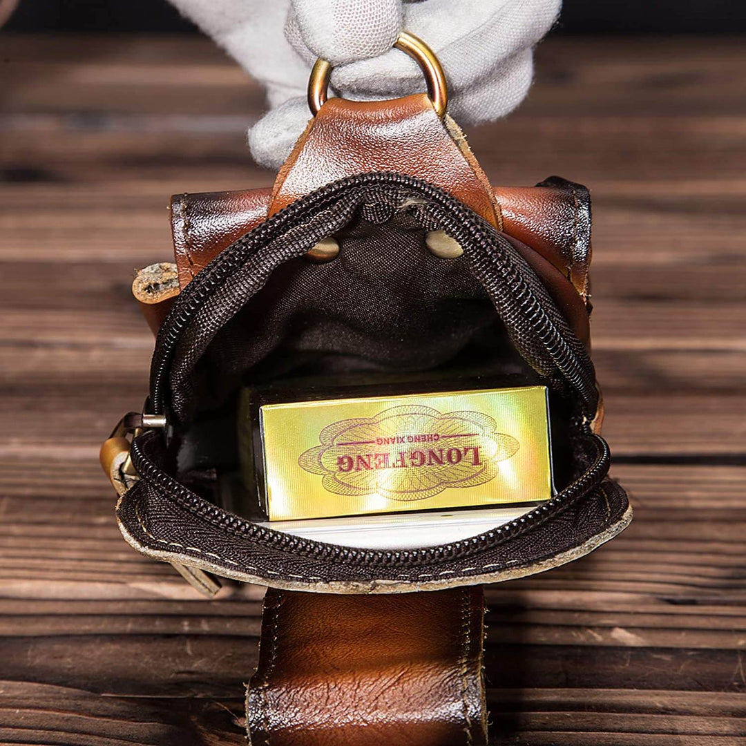 Stijlvolle echt leren heuptas voor heren, perfect accessoire, praktisch voor reizen.
