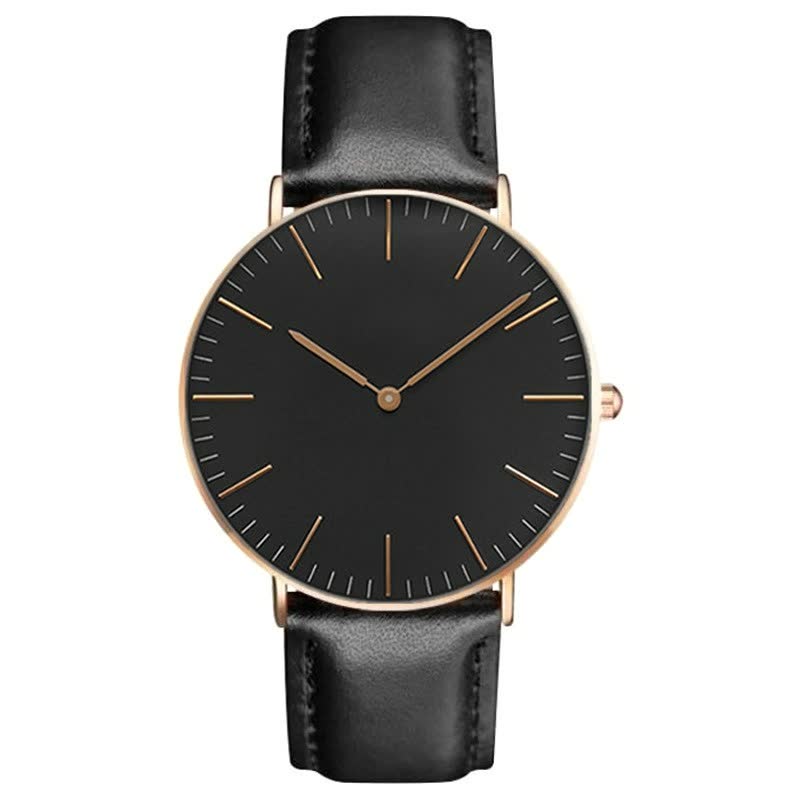 CrystalWatch™ dameshorloge close-up wijzerplaat met elegante wijzers en fonkelende kristallen.