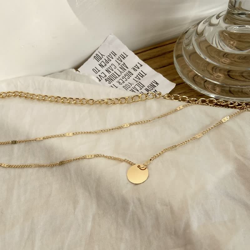 Elegante 3Chains™ dames halsketting, verfijnde stijl voor elke look. Ideaal sieraden accessoire.