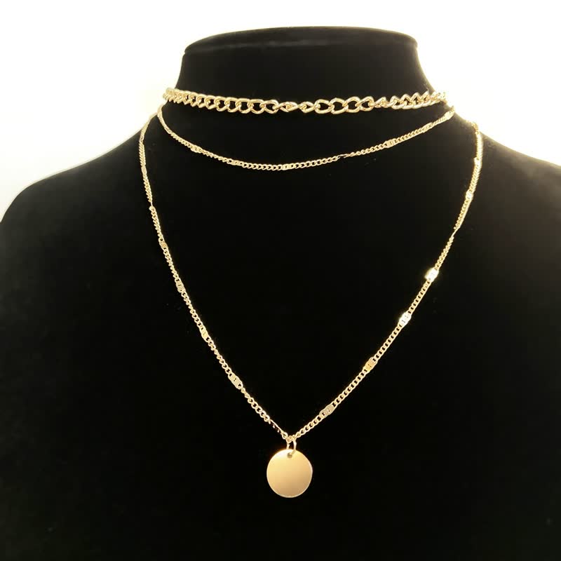 Gouden 3Chains™ damesketting, stijlvol en tijdloos sieraad. Perfecte accessoire voor vrouwen mode.