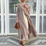 Beige abaya met hijab