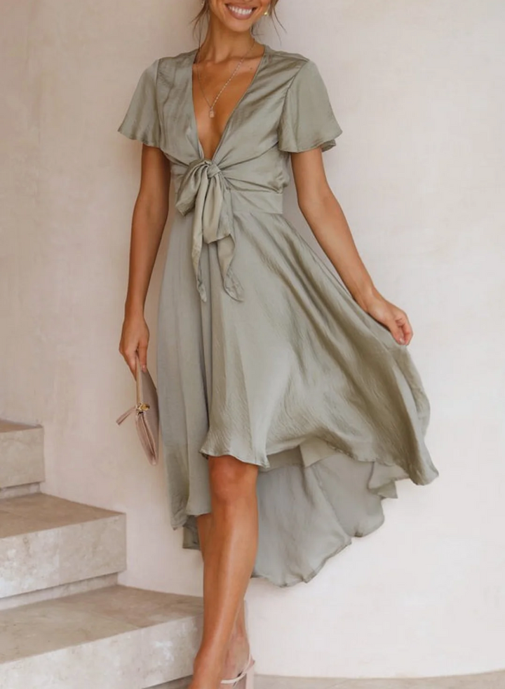 Elegante Amira zomerjurk voor dames, comfortabel en modieus. Ideaal als strandjurk of voor een feestje.