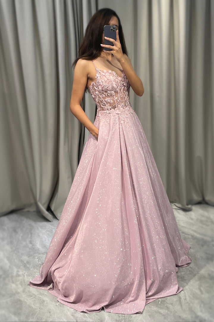 Blush roze A-lijn galajurk Clara met glinsters. Deze feestjurk is perfect voor een onvergetelijke avond.