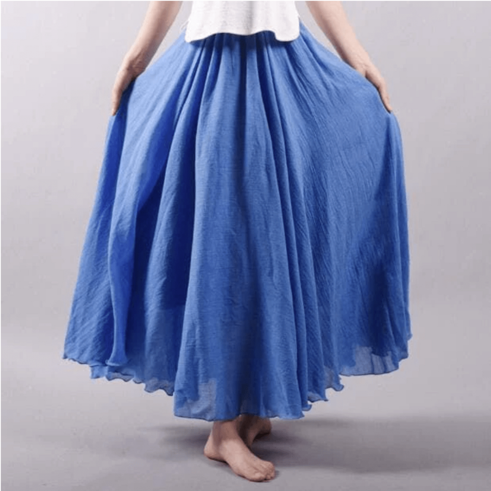 Veelzijdige lange dames rok met bohemian flair, ideaal als zomer kleding en strandmode.