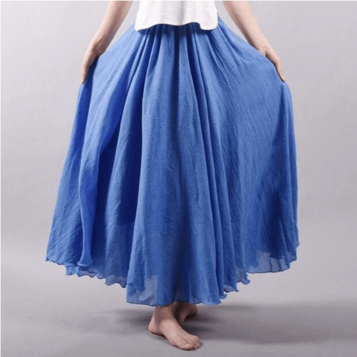 Veelzijdige lange dames rok met bohemian flair, ideaal als zomer kleding en strandmode.