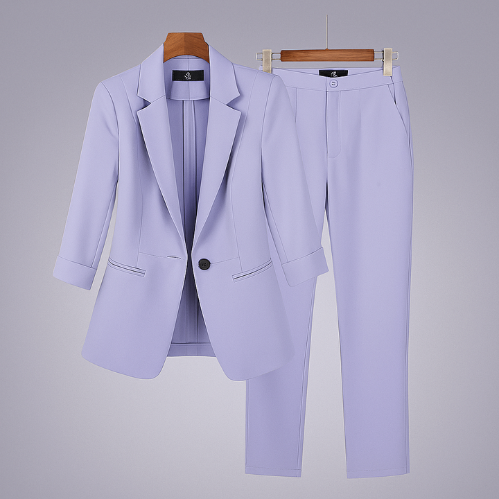Elegante dames blazer & broek pakset voor zakelijke meetings. Professionele formele kleding, ideaal voor kantoor.
