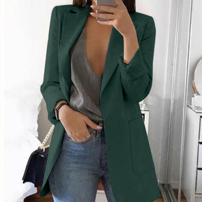 Veelzijdige dames blazer voor kantoorkleding of chic avondje uit. Comfortabel en stijlvol, met lange mouwen.