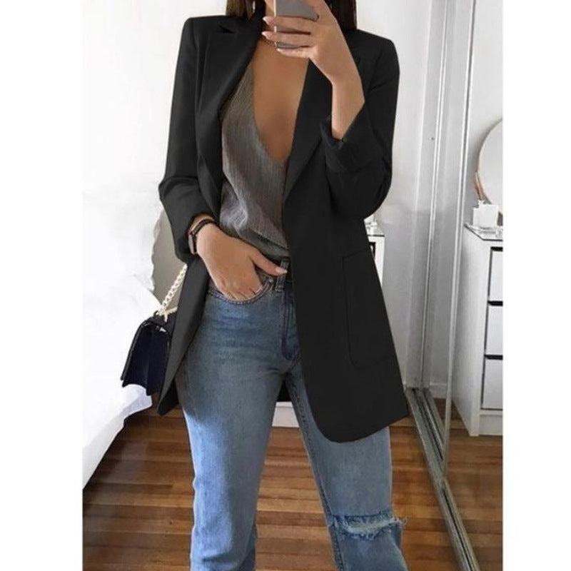 Chique dames blazer, een must-have voor elke damesmode collectie. Elegante en comfortabele pasvorm.