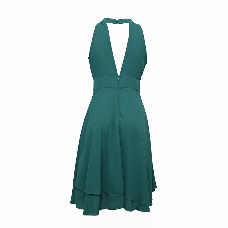 Elegante zomerjurk voor vrouwen, chiffon halterjurk, midi lengte, comfortabel en stijlvol.