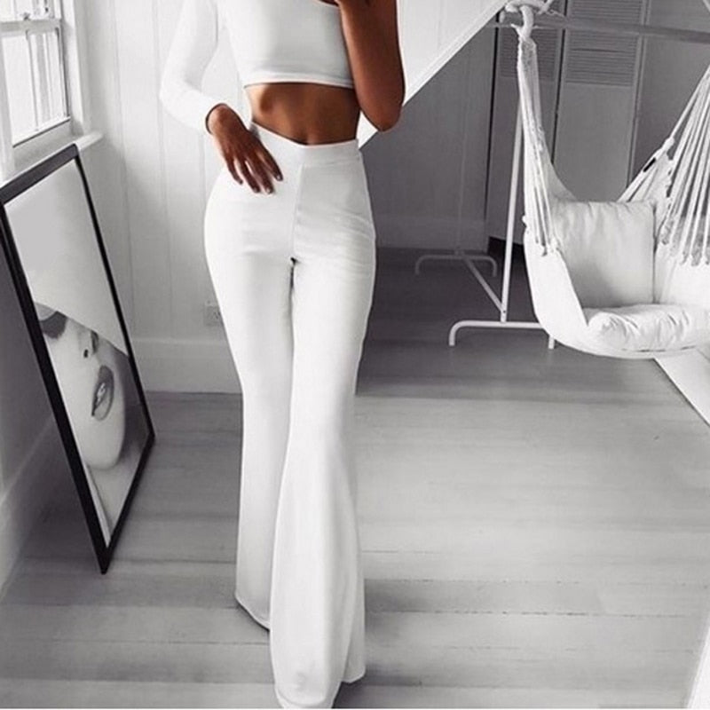 Comfortabele high-waist flared broek voor dames, ideaal voor een casual outfit met een trendy twist.