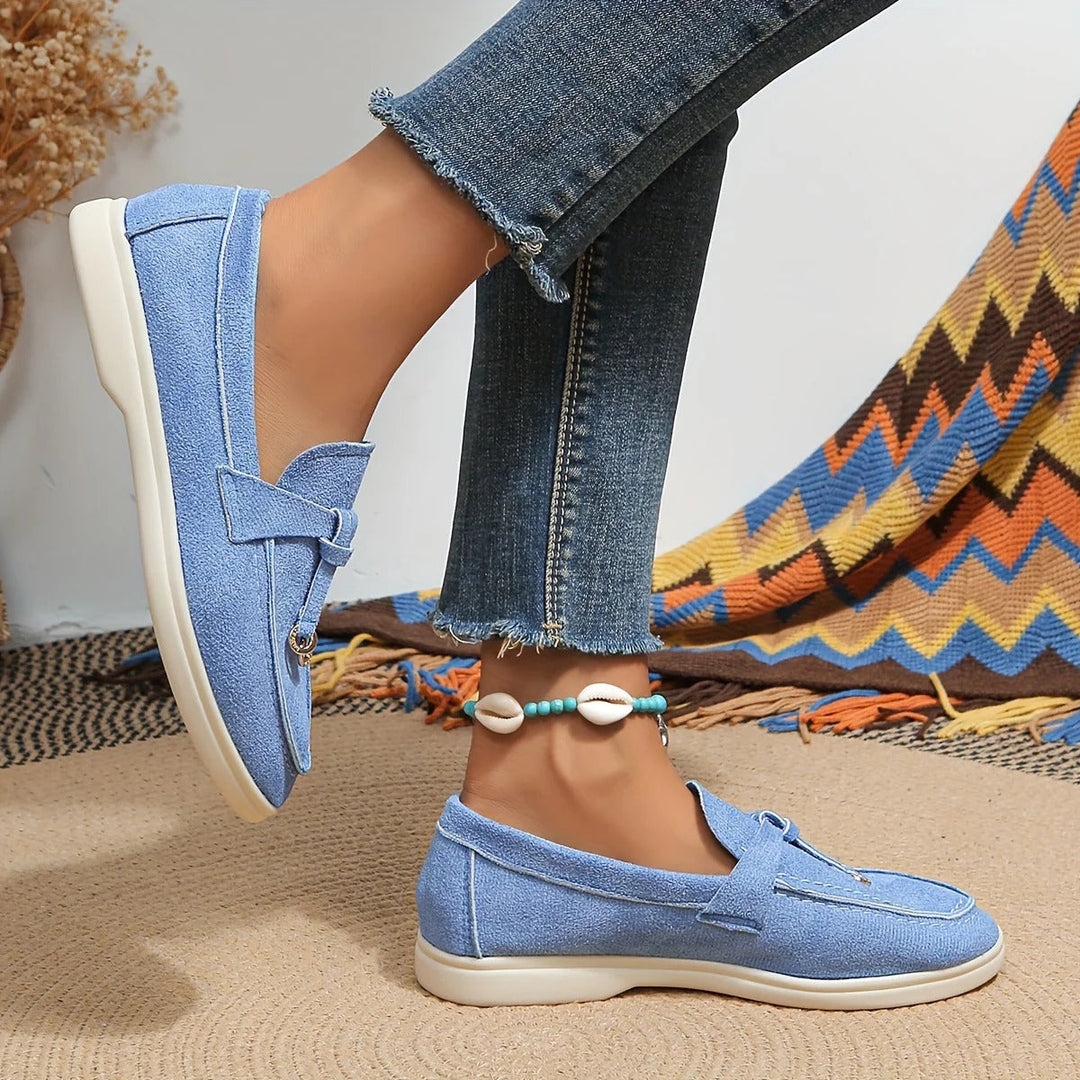 "Elegante dames loafers, stijlvolle leren schoenen voor comfort en veelzijdigheid, perfect voor elke modieuze vrouw."