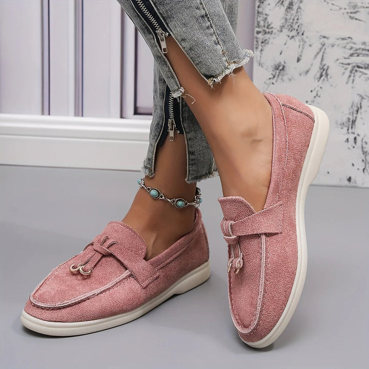 "Elegante dames loafers, stijlvolle leren schoenen voor comfort en veelzijdigheid, perfect voor elke modieuze vrouw."