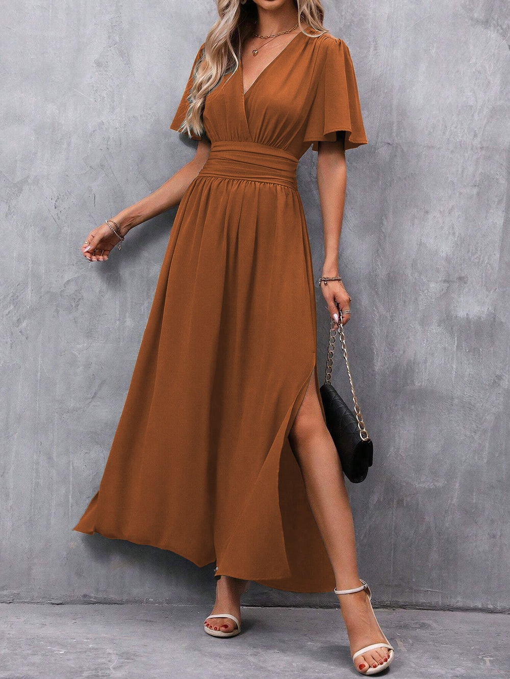 Comfortabele A-lijn zomer maxi-jurk voor dames, ideaal voor vakanties of een casual dagje uit.