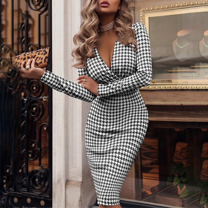 Elegante dames pailletten bodycon midi feestjurk met V-hals en lange mouwen. Perfecte avondkleding.