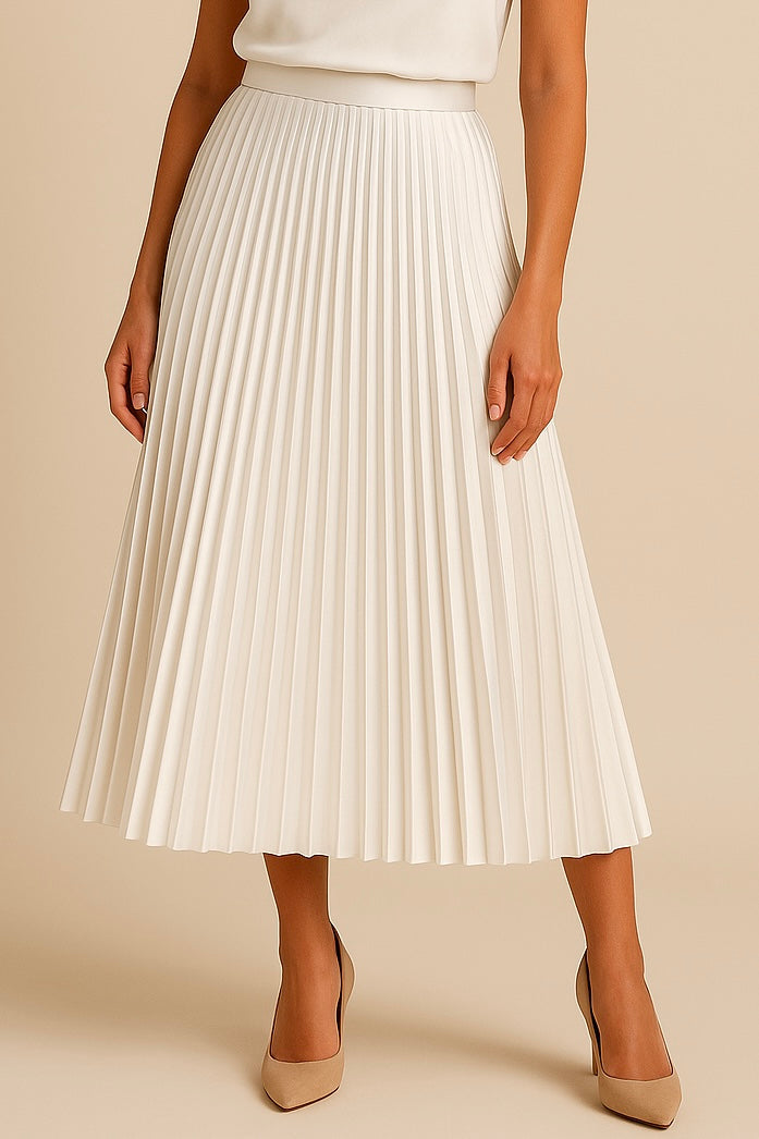 Elegante dames satijnen plissérok met hoge taille, perfect voor modieuze zomeroutfits.