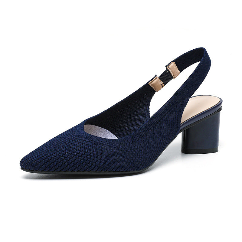 Stijlvolle dames slingback pumps met spitse neus, modieuze lage blokhak, perfecte damesschoenen.