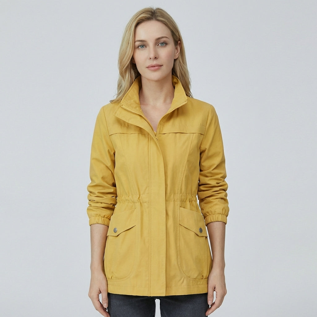 Comfortabele dames trenchcoat met ruime, praktische zakken en een veelzijdige stijl voor elke dag.