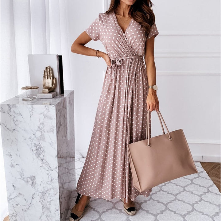 Lange dames VeeDress™ feestjurk met hoge split en stijlvolle V-hals. Ideaal voor elegante avonden.