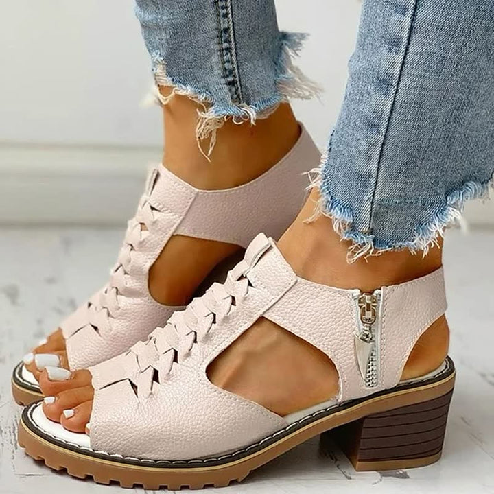Elegante dames zomersandalen met lage hak, perfect voor zomerse dagen. Comfortabel en modieus.