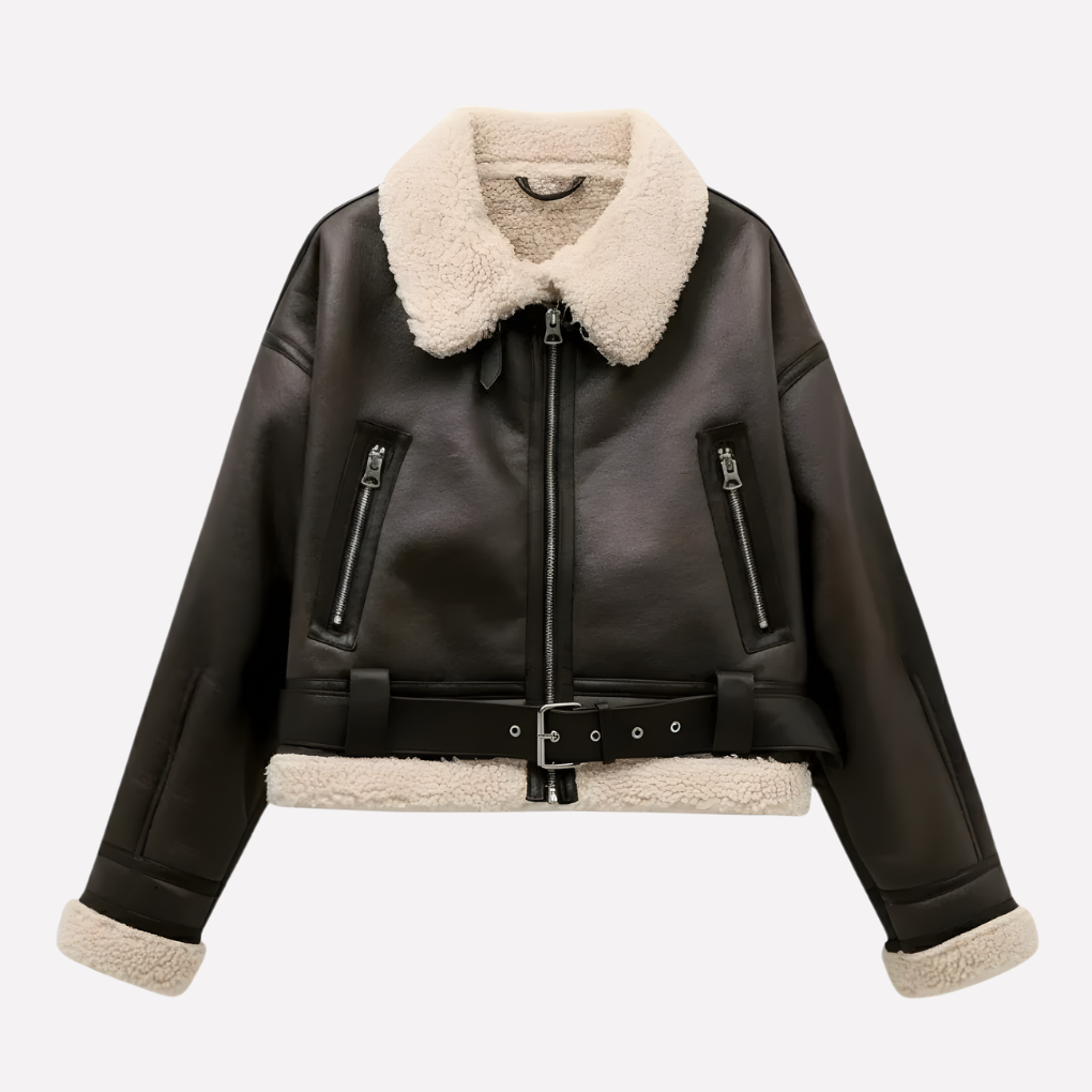 Elegante donkerbruine dames ritsjas met ceintuur. Getailleerde overgangsjas, comfortabel en modieus.