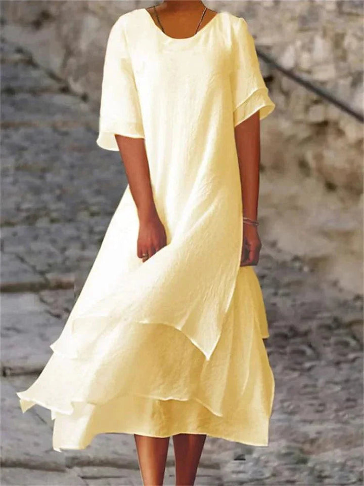 Elegante gelaagde A-lijn midi jurk voor dames, perfect voor zomerse dagen of casual gelegenheden.
