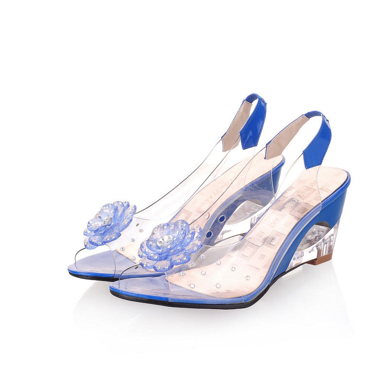 Comfortabele dames sleehak sandalen, Sofia, met glanzend effect voor een chique zomerse look.