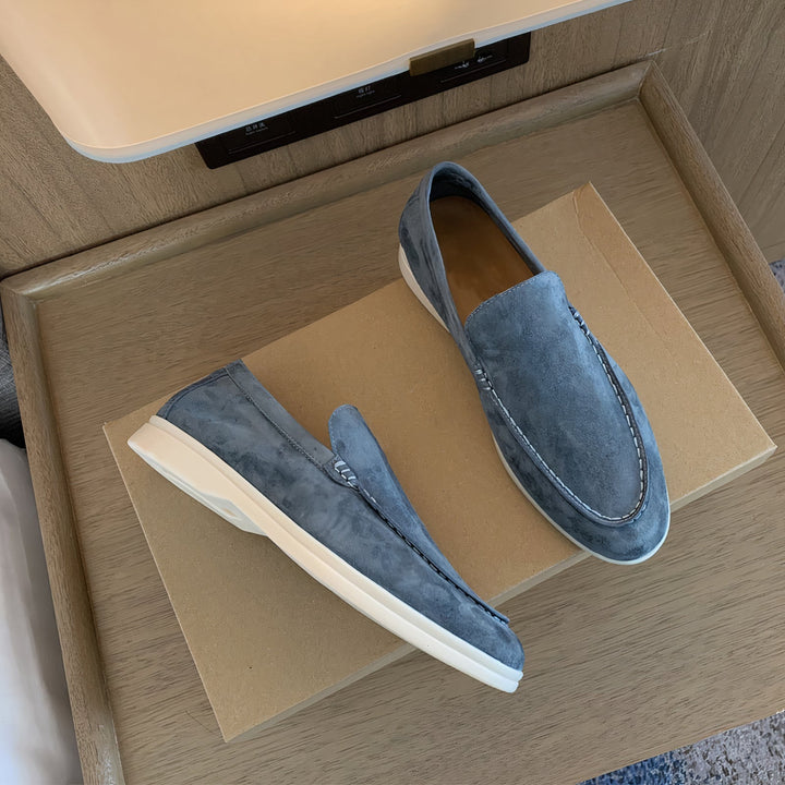 Khaki heren instappers, modieus en elegant, perfecte klassieke schoenen voor elke man.